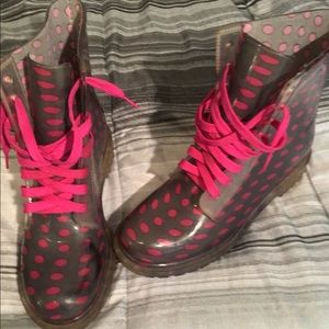 Women’s size 10 rain boots